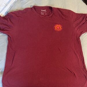 Fox Men’s Maroon Short-Sleeve Graphic Tee with Chest Emblem